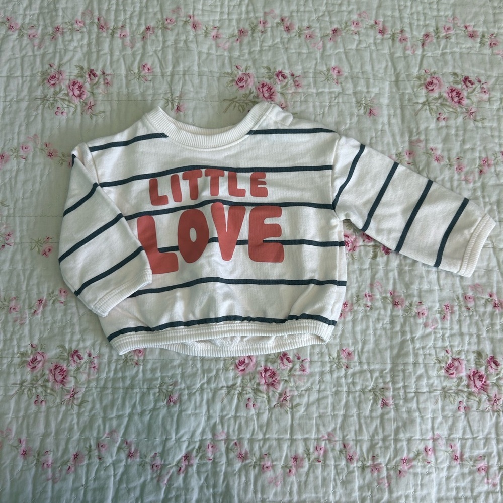Little co love crewneck size 3 months